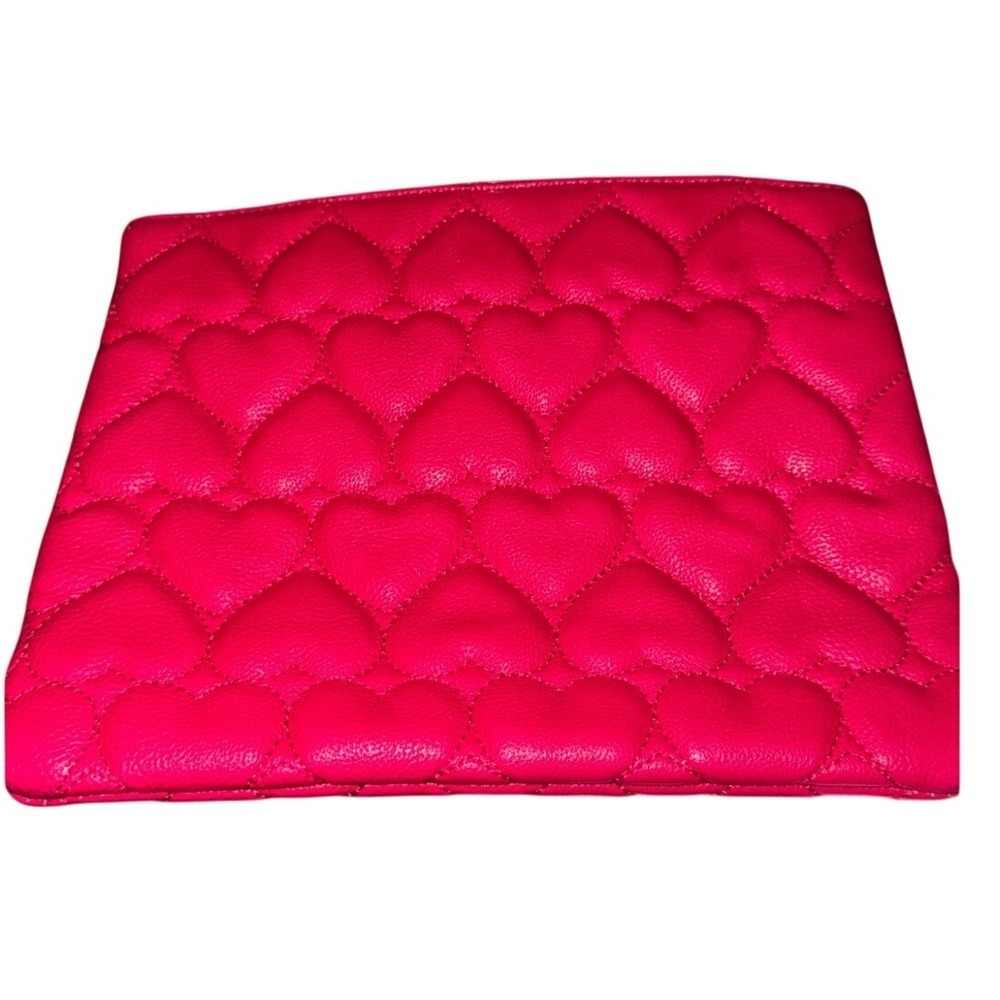 Betsey Johnson Pink Heart Quilted Wristlet Bag Makeup Cosmetic‎ Pouch Handbag